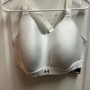 Under Armour Women's Ivory Sports Bra size 2XL/ NWT B144